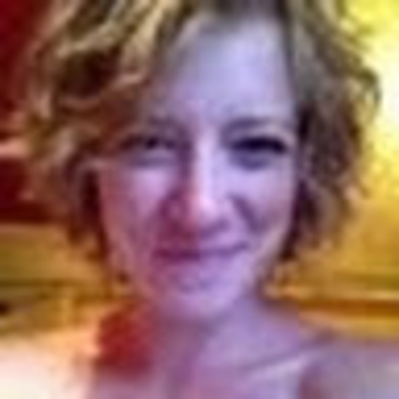 Meet your Posher, Katherine - Picture 1 of 1